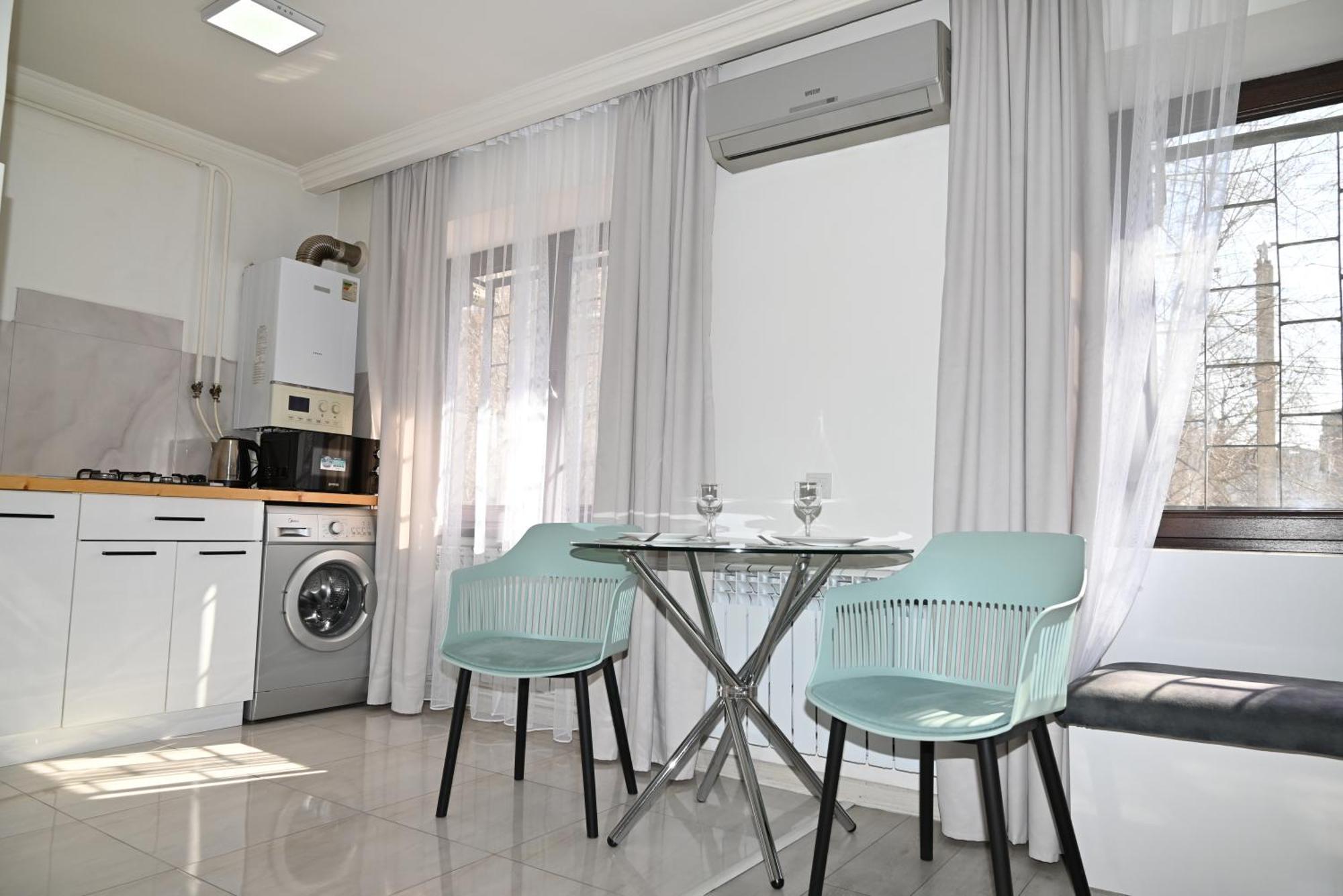 Cozy Apartment Near To The Metro H Kochar 19 Yerevan Exterior photo