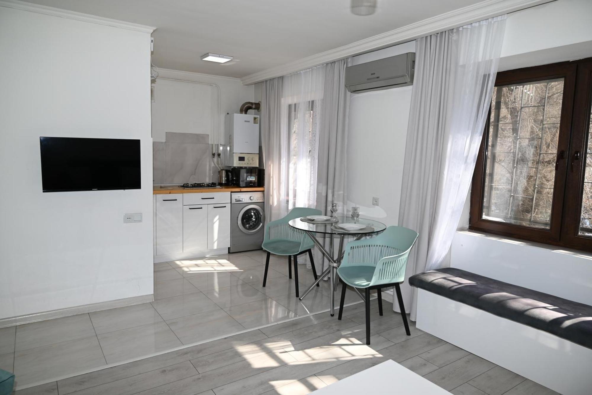 Cozy Apartment Near To The Metro H Kochar 19 Yerevan Exterior photo